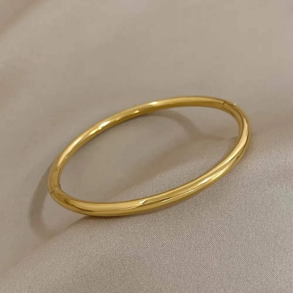 Womens Titanium Steel Gold Bracelet With Zircon Inlay Fashionable Stainless Steel Bangle For Daily Wear