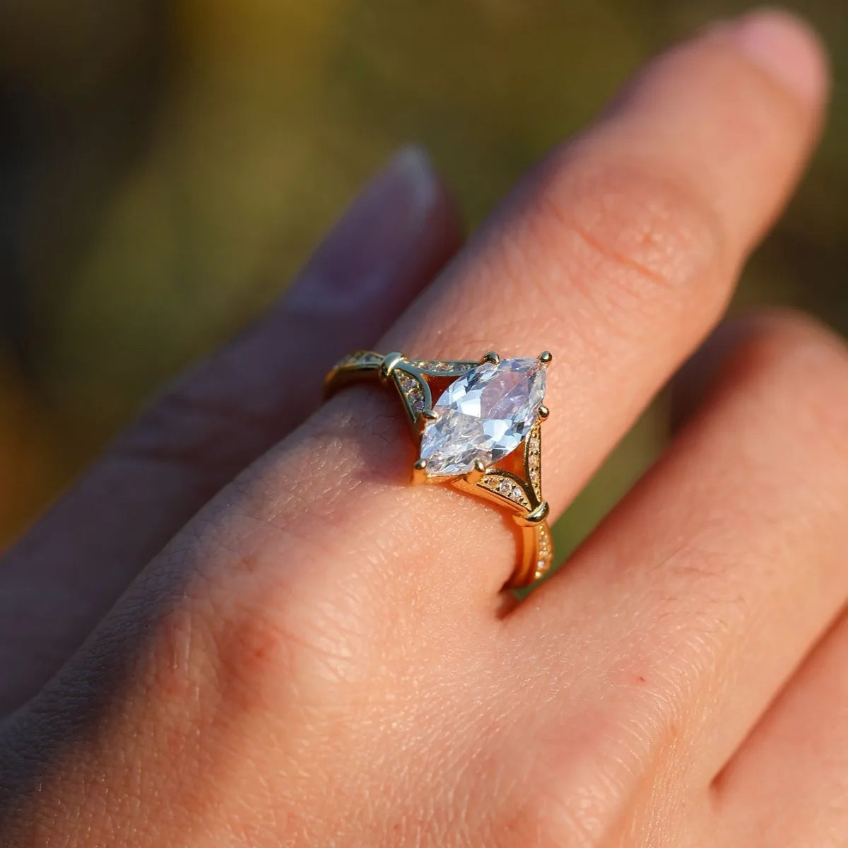 S925 Silver 2CT Marquise Moissanite Ring Fine Jewelry Plated with 18k Gold Suitable for Gift Giving Anniversary Birthday Gift