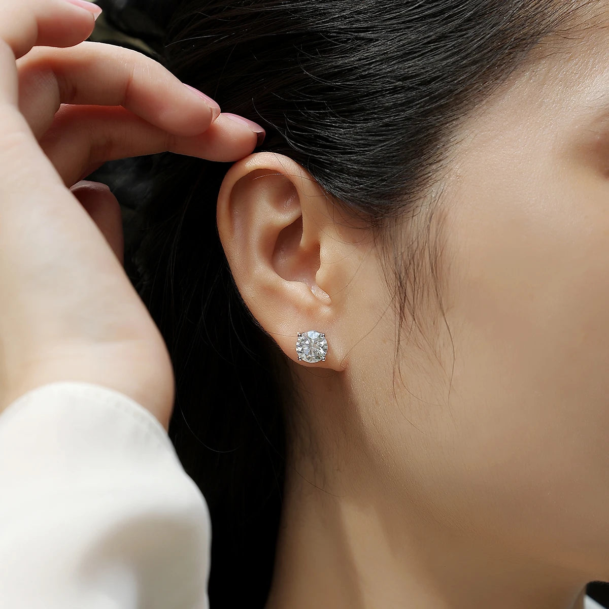 925 Sterling Silver Moissanite Round Stud Earrings 0.5 Carat and 1 Carat Options Engagement Wedding Gift For Women