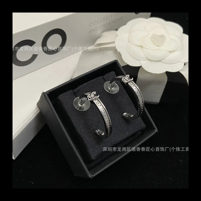 Classic Snake Bone Stud Earrings Light Gold And Silver Needle For Women Versatile Fashion Premium Jewelry