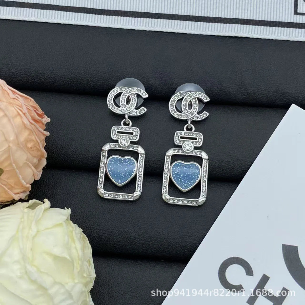 New Love Double Letter Stud Earrings, Fringed Stars Fashion Light Luxury Versatile Same Style