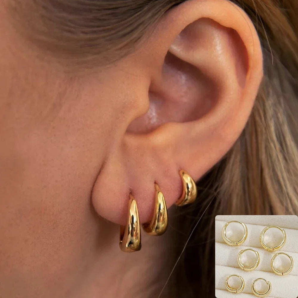 3 To 4 Pairs Set Chic Glossy Gold Plated Copper Crystal Oval Huggie Hoop Earrings For Women Urban Modern Style