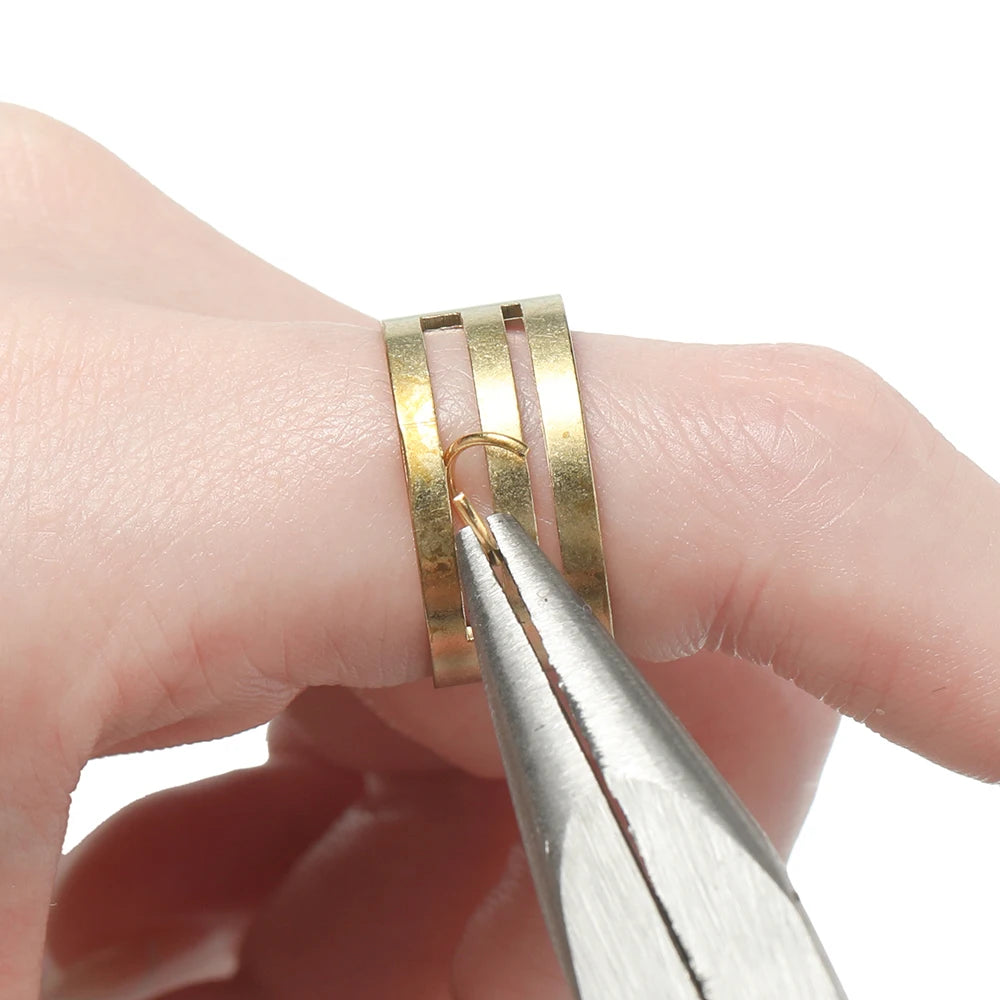 Premium 930 Pieces Jewelry Findings Kit Box With Jump Rings Lobster Clasps Pliers Tweezers For DIY Jewelry Making